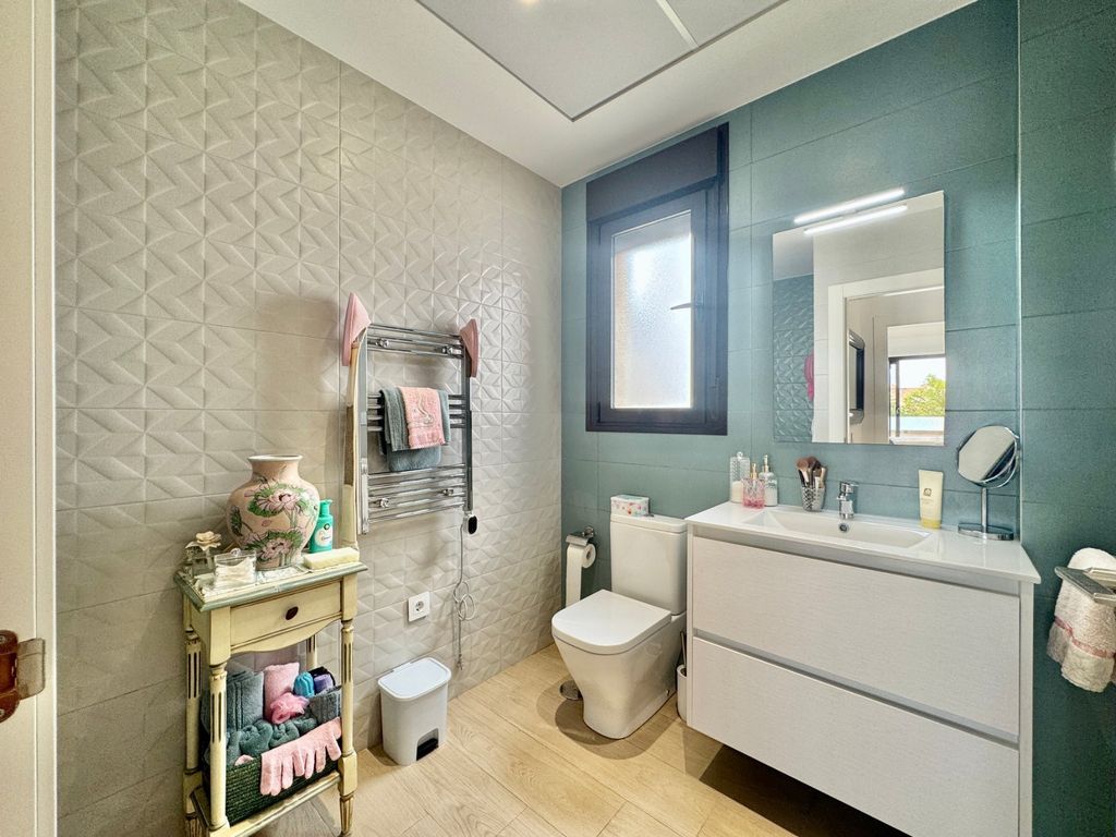 Property photo 2 of 50