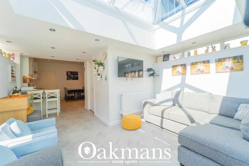 Property photo 3 of 26 Dom01208.Jpg