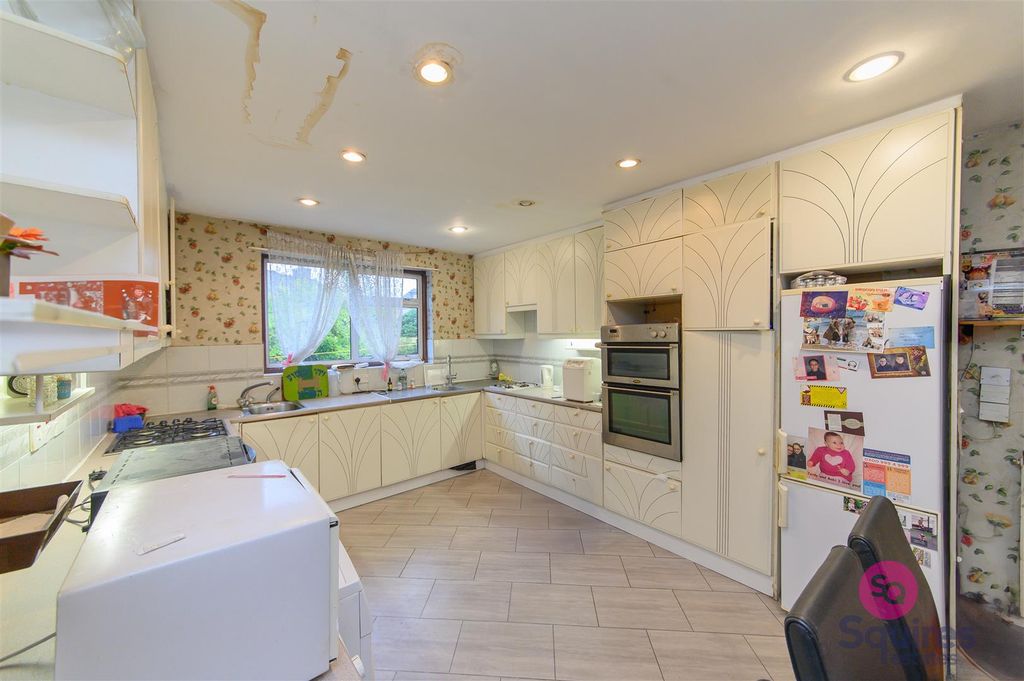 Property photo 3 of 30