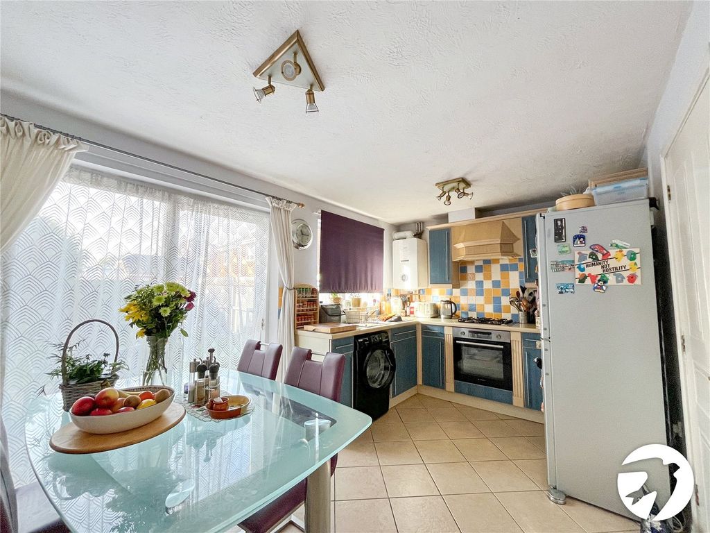 Property photo 3 of 15 Picture No. 10