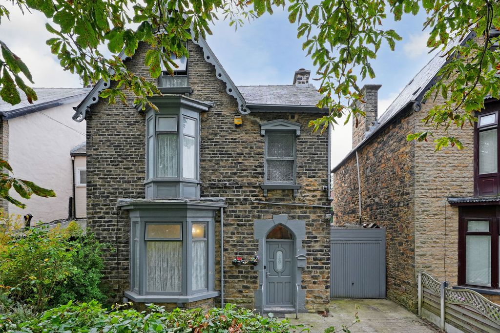 Property photo 2 of 24
