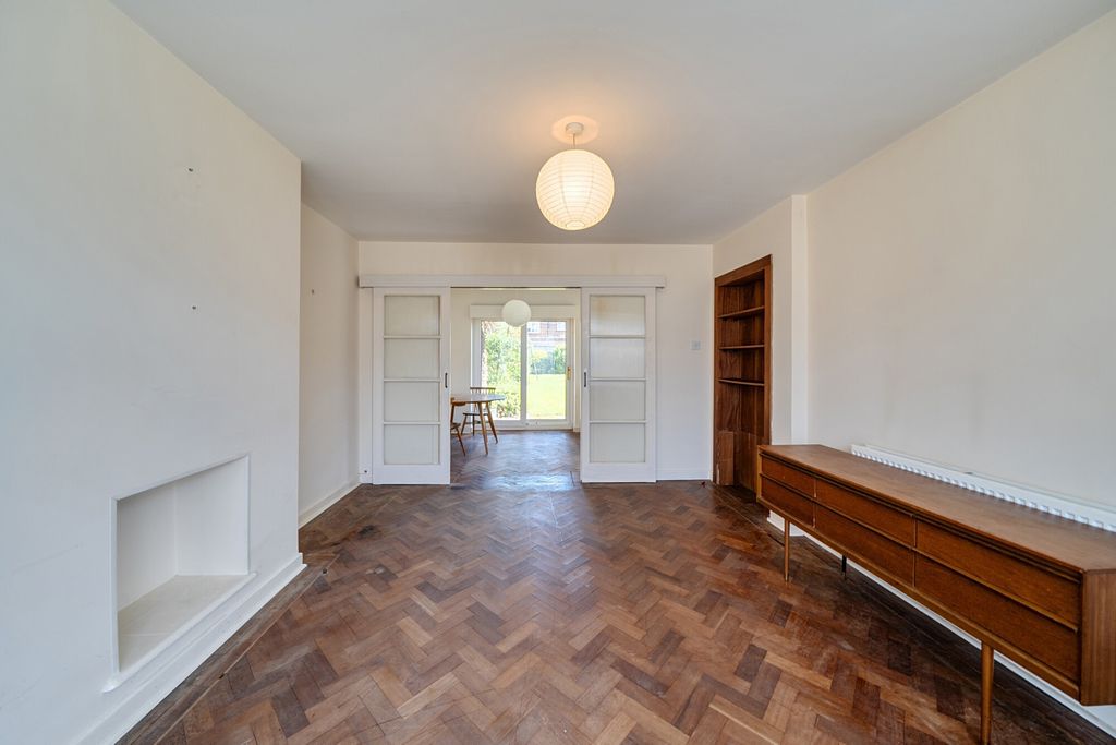 Property photo 3 of 15 1466893-8-6A31157...