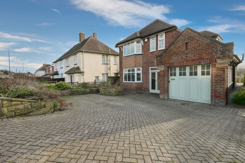 Property photo 1 of 30 Advert-06