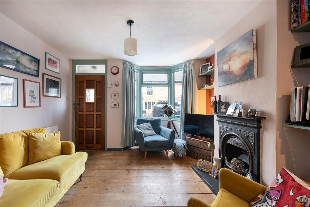 Property photo 3 of 13 Hillside 2.Jpg