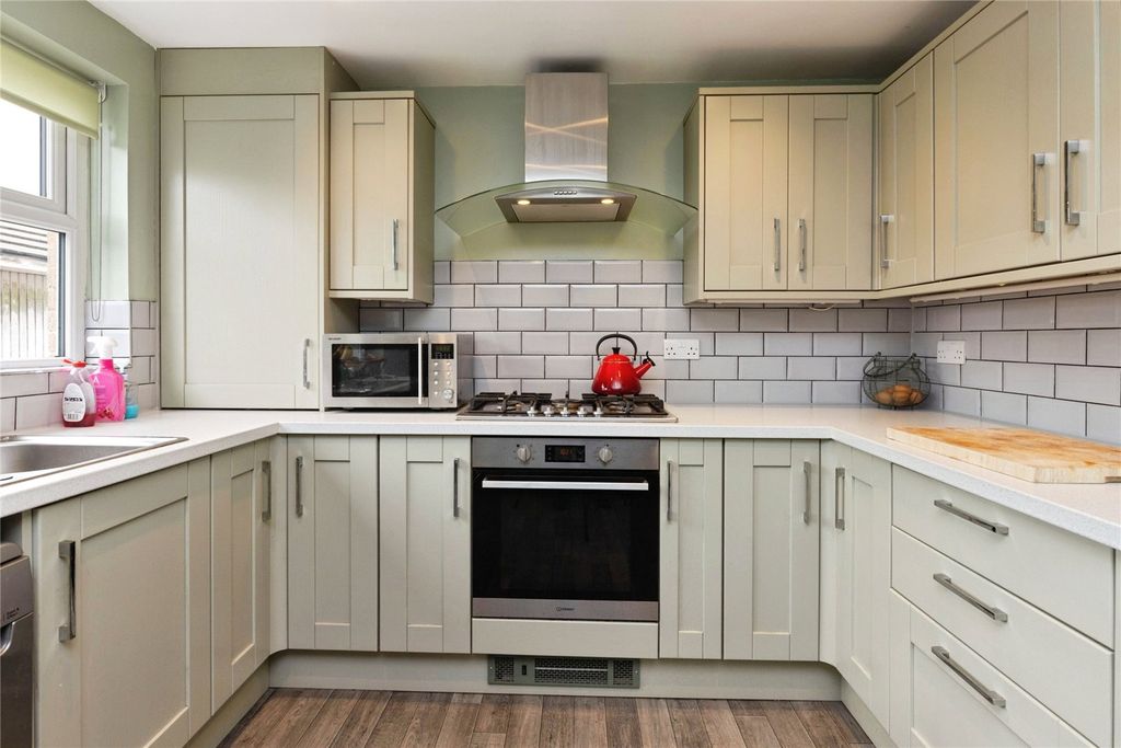 Property photo 3 of 17 Kitchen Diner