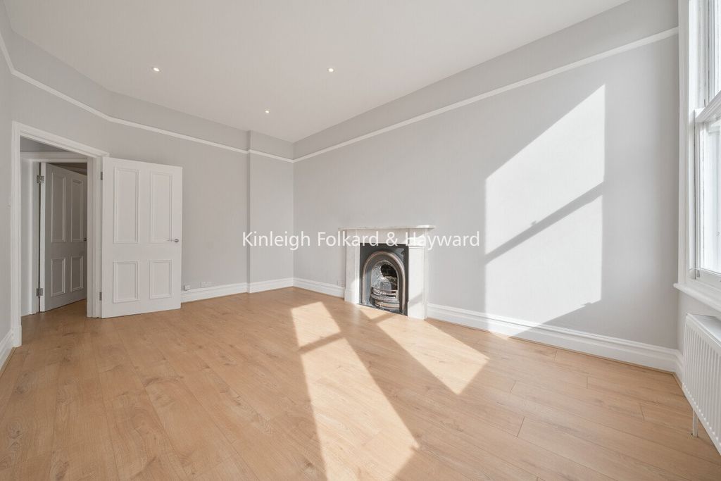 Property photo 3 of 9 Picture No. 07
