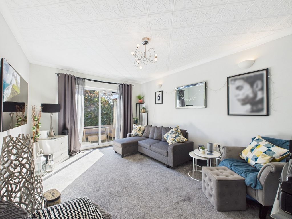 Property photo 3 of 22 4011214