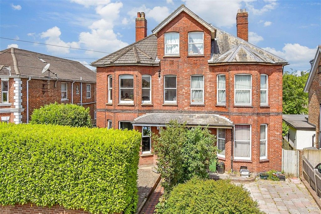 Property photo 2 of 11 External (Web)