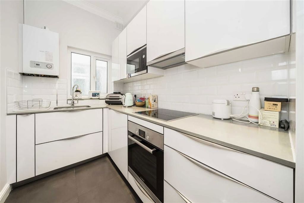 Property photo 3 of 5