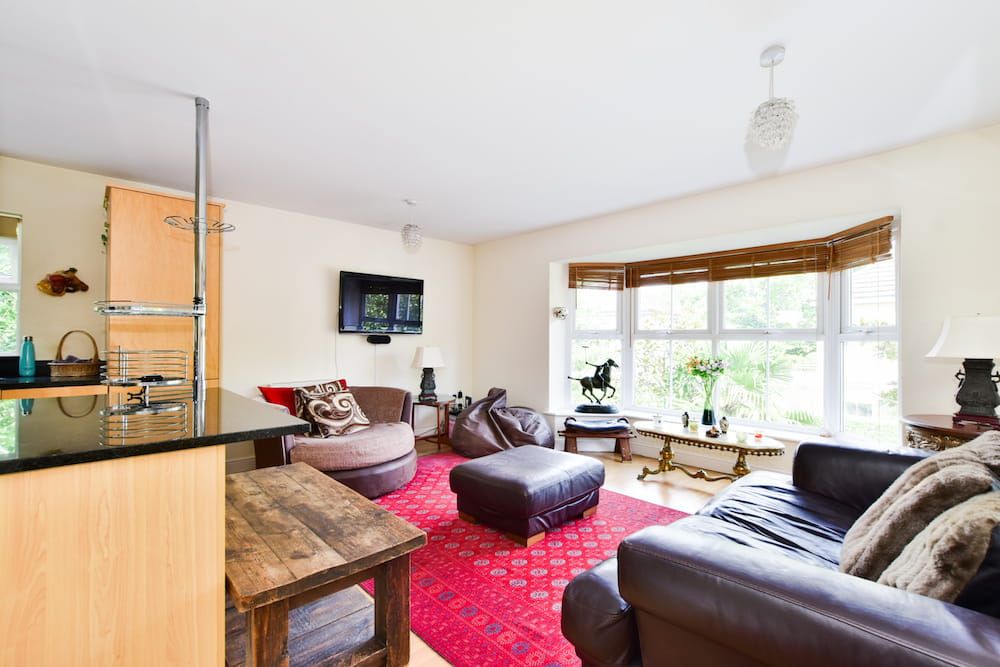 Property photo 2 of 11