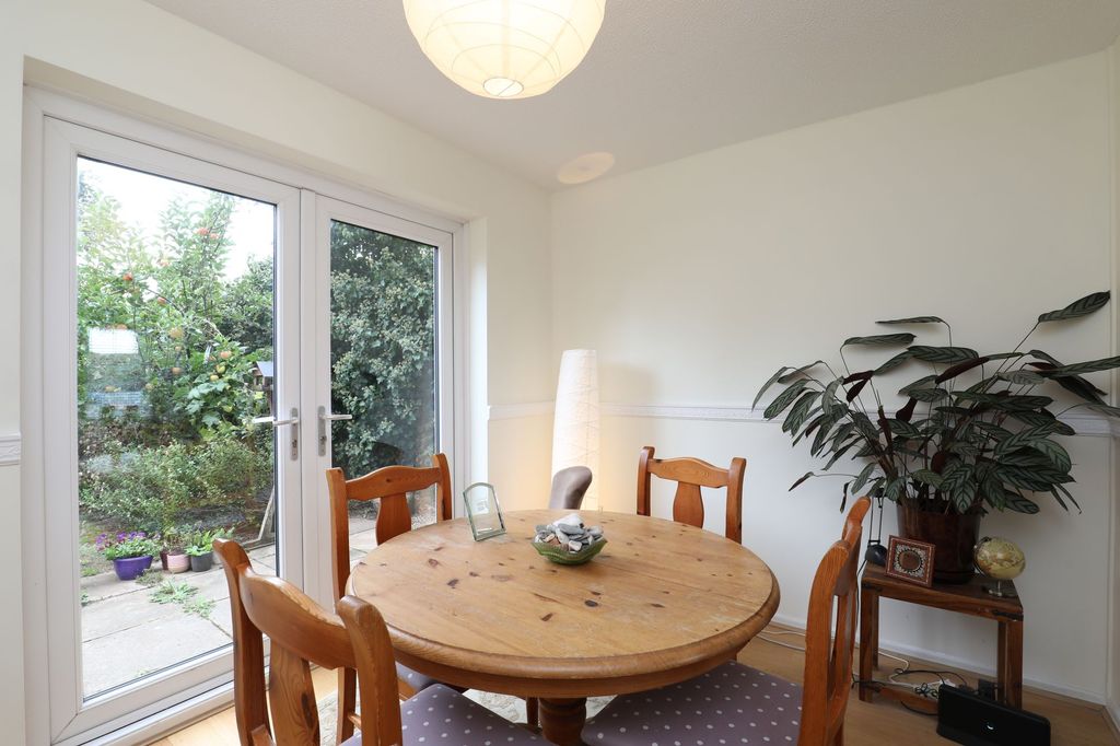 Property photo 3 of 31
