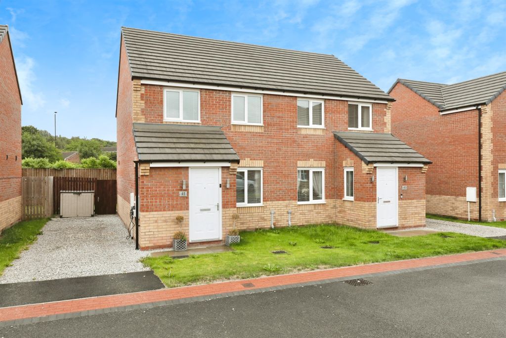 Property photo 1 of 17
