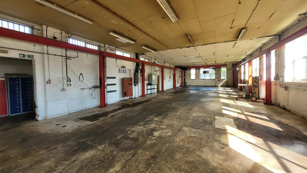 Property photo 3 of 8 Image 3