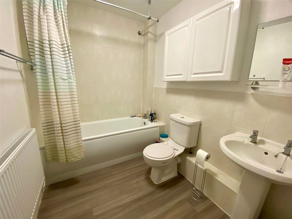 Property photo 3 of 10 Picture No. 02