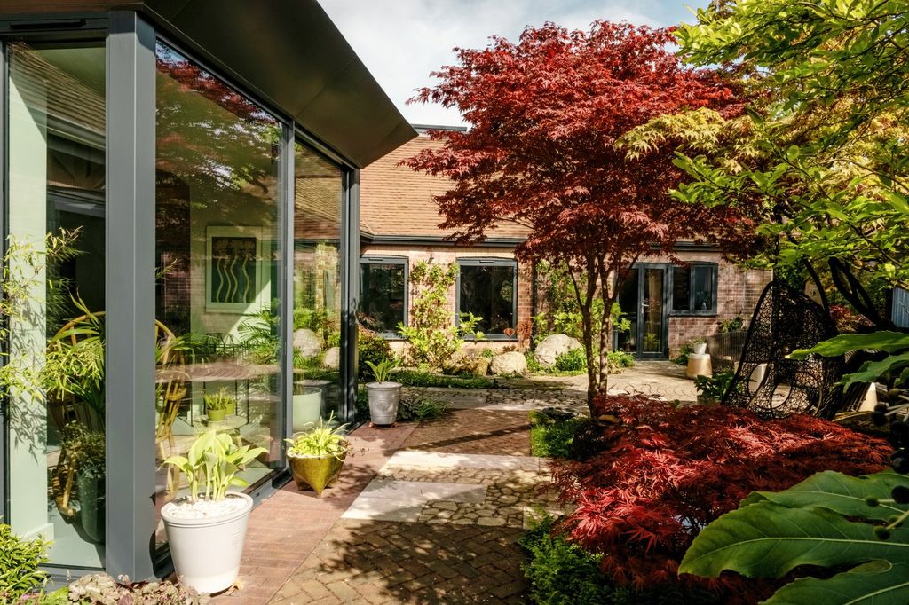 Property photo 1 of 27 Garden