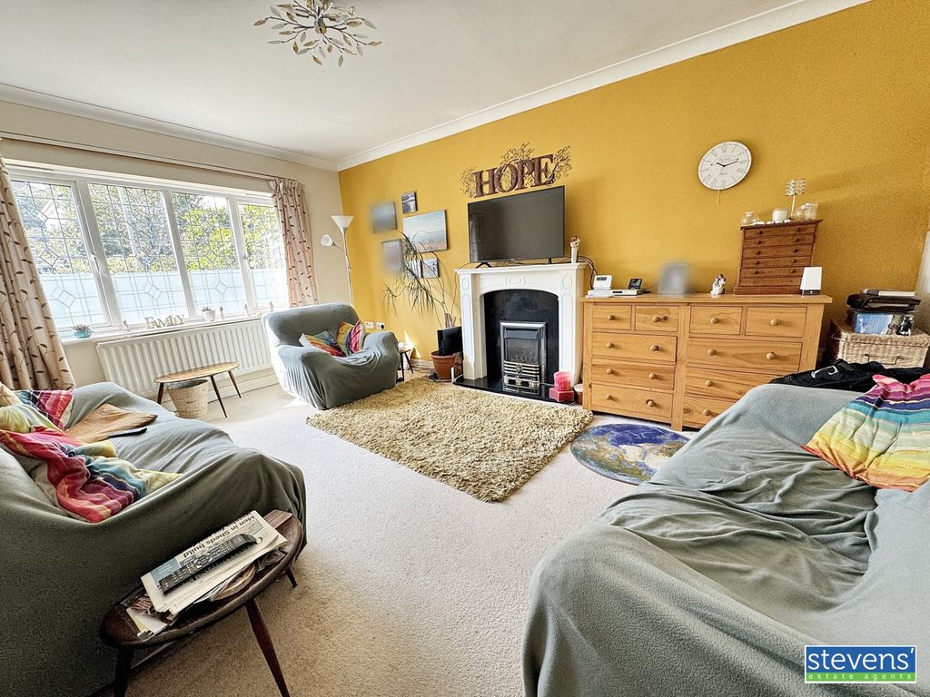Property photo 3 of 17 Image00001_Blurred