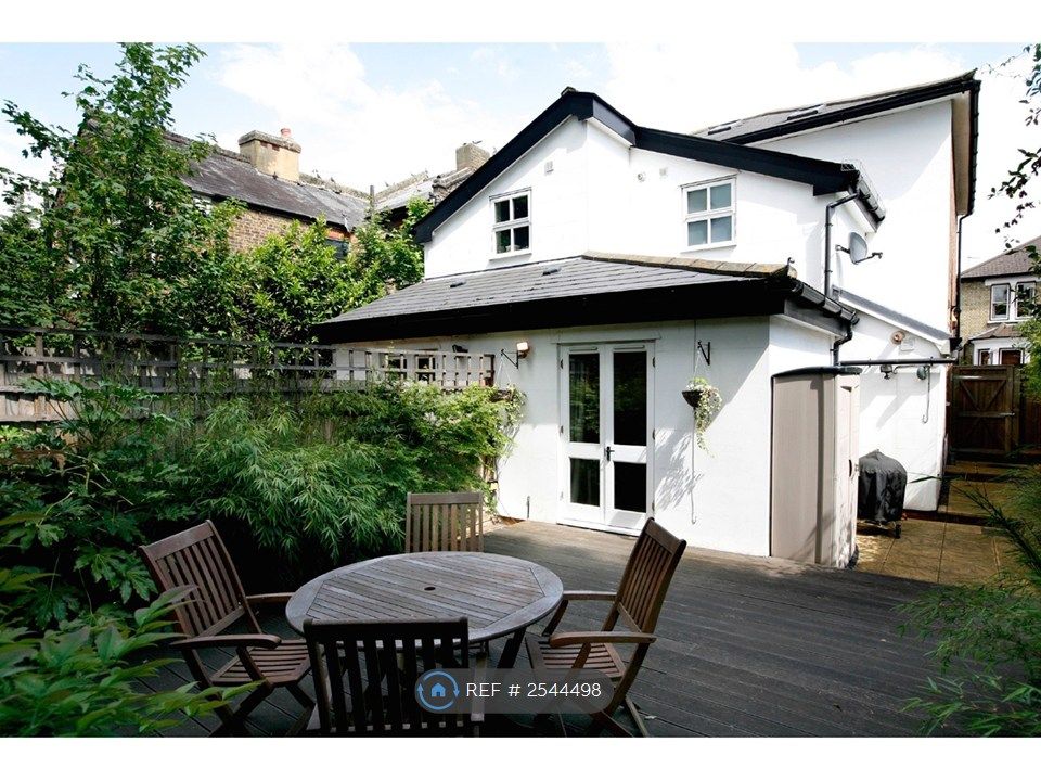 Property photo 3 of 7 Rear Garden 1