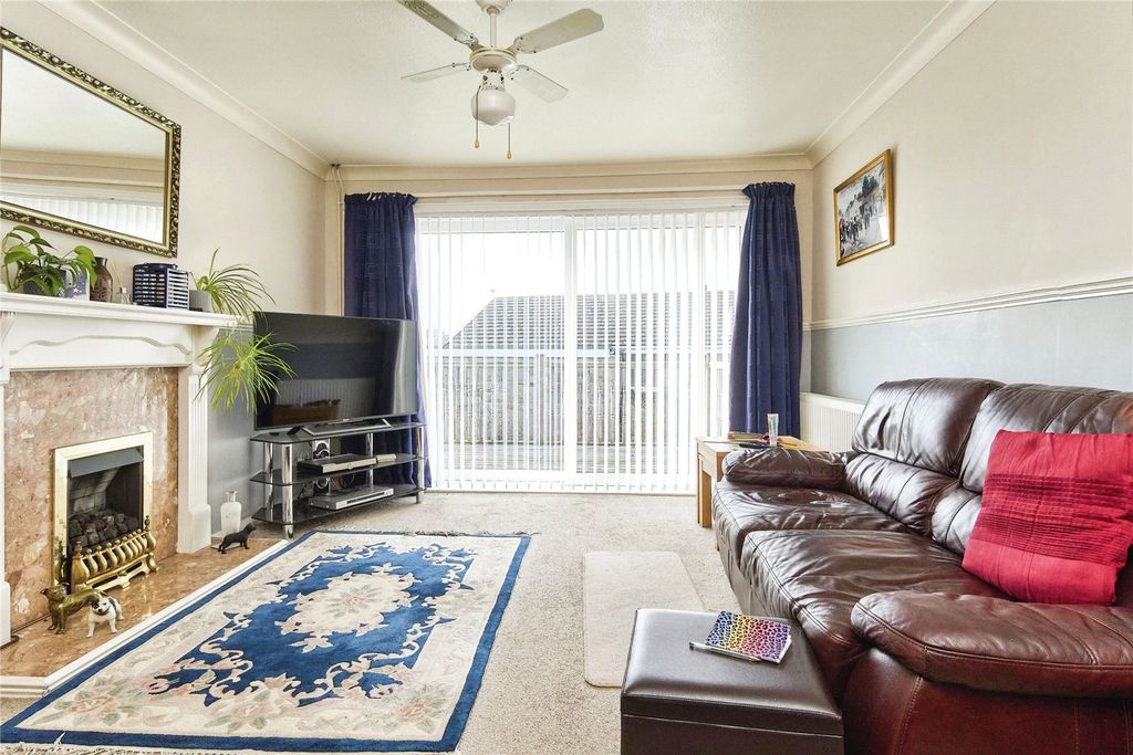 Property photo 2 of 13 Picture No. 03