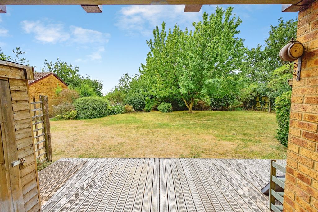 Property photo 2 of 19