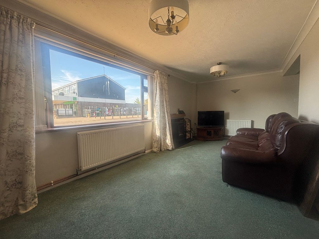 Property photo 3 of 12 Img_1540