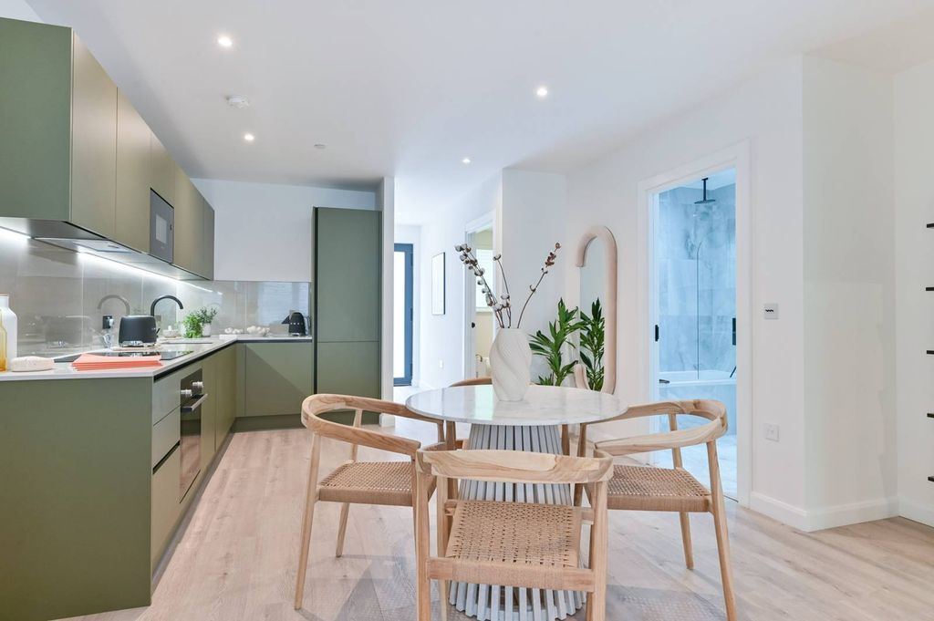 Property photo 3 of 29