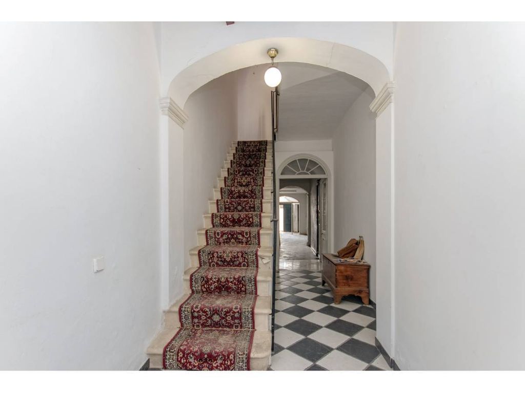 Property photo 2 of 30