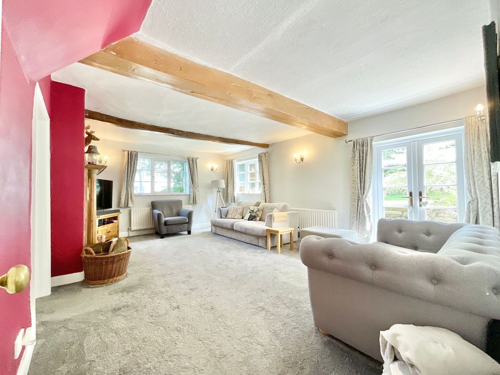 Property photo 3 of 42
