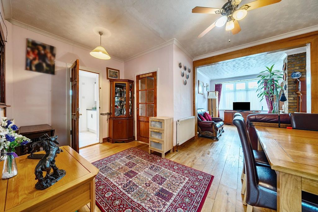 Property photo 2 of 22 1472404-20-6A26c6Ddc7638.Jpg