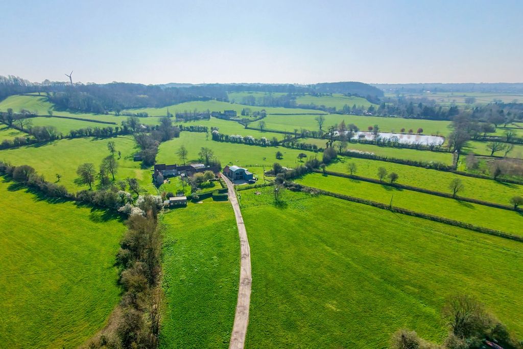 Property photo 1 of 21