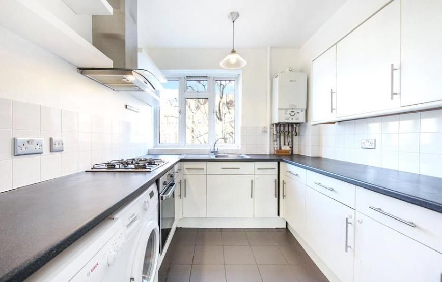 Property photo 2 of 5 293 Grove End Gardens 3 05.11.Png