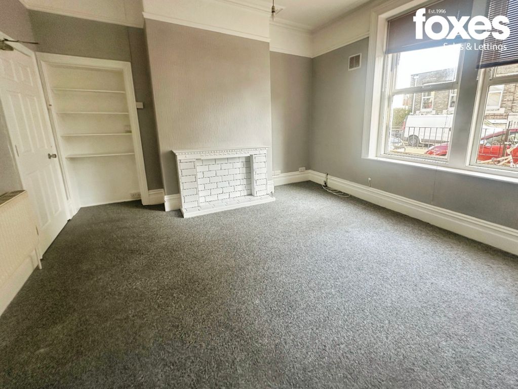 Property photo 3 of 11 2582773