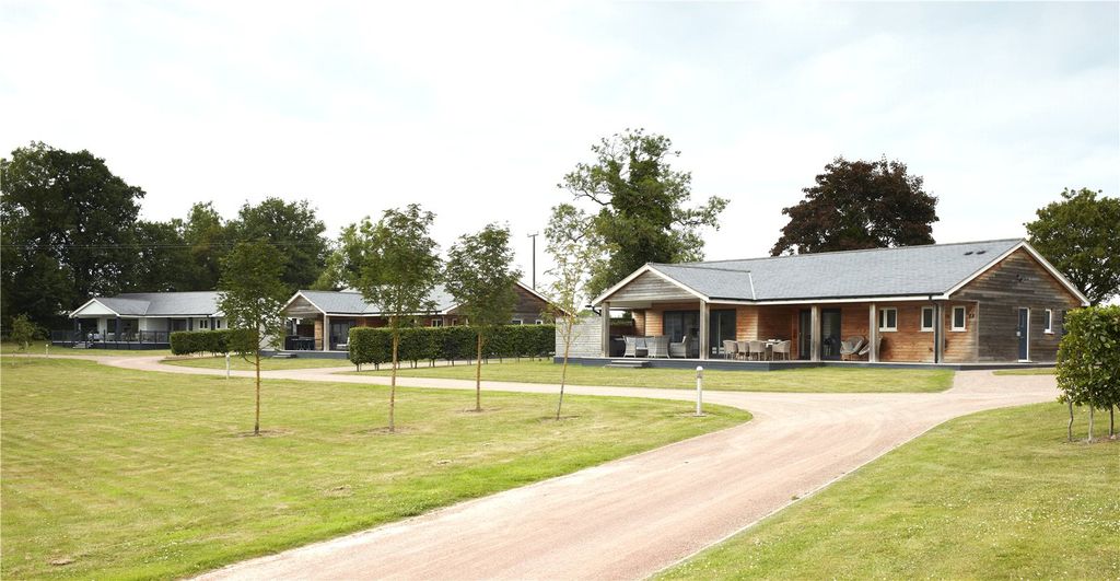 Property photo 1 of 18 Picture No. 12