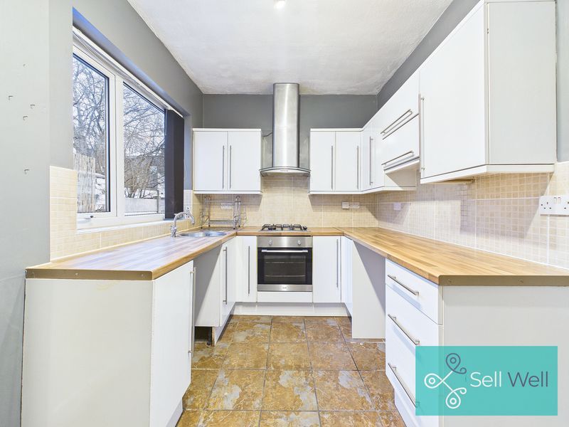 Property photo 2 of 17 Kitchen