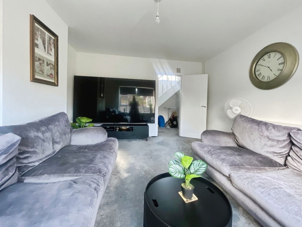 Property photo 3 of 18 Pbox-Img.Jpg