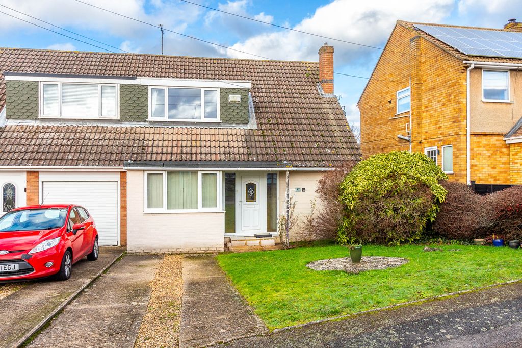 Property photo 1 of 14 Front