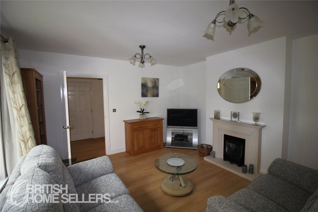 Property photo 2 of 21 Picture No. 06