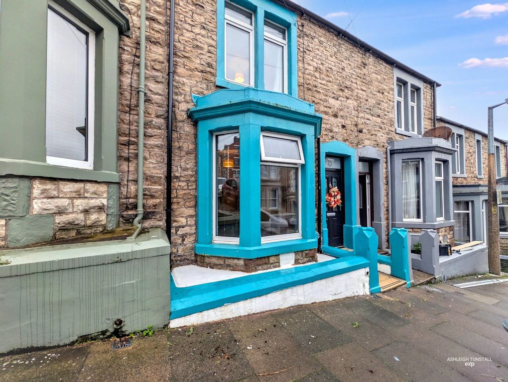 Property photo 1 of 12