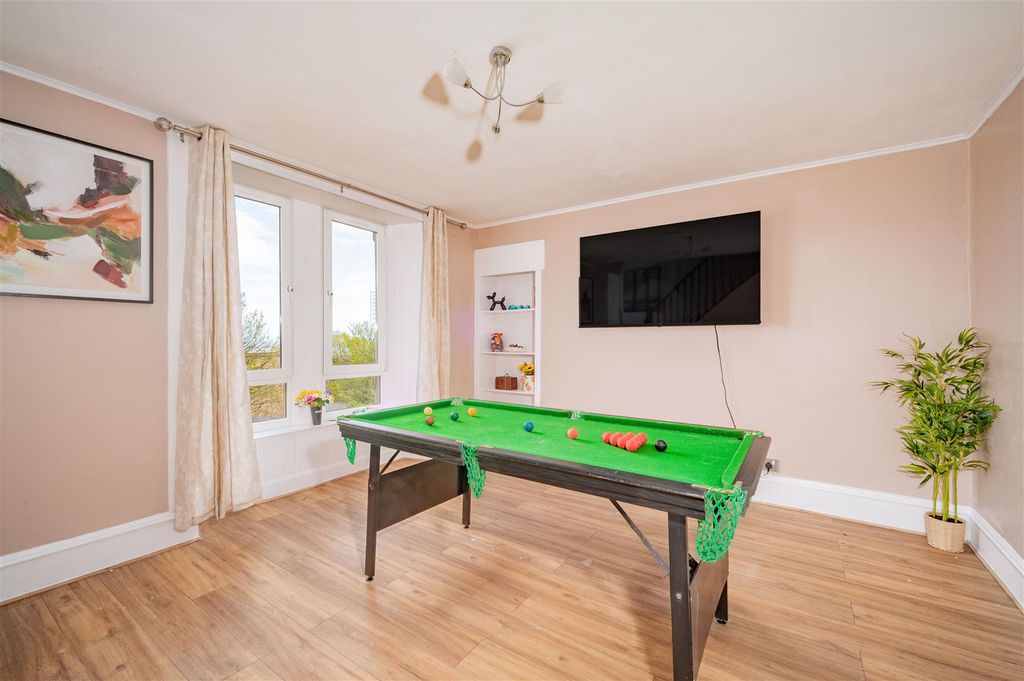 Property photo 3 of 14 24H Springhill Dundee-4.Jpg