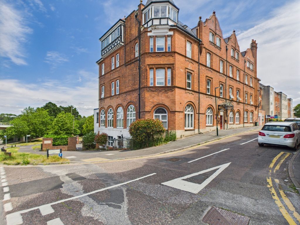 Property photo 1 of 7
