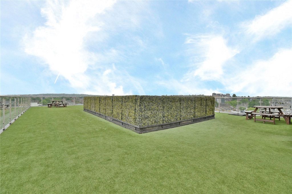 Property photo 3 of 10 Picture No. 17