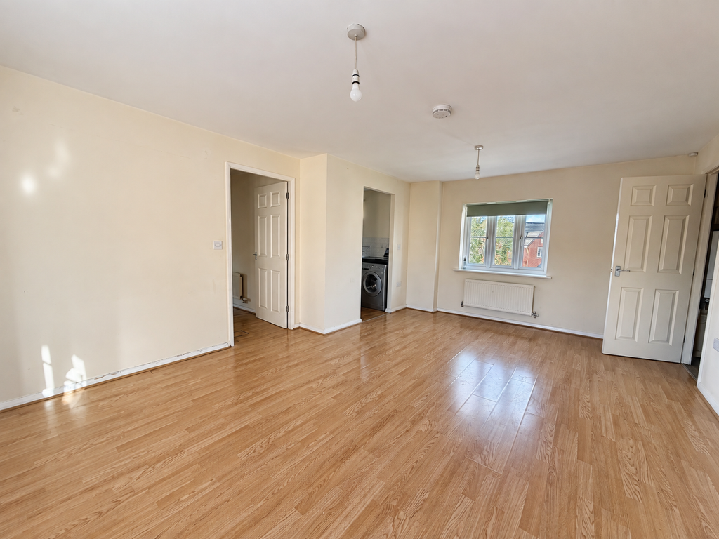Property photo 3 of 8 76E99C34-0183-4130-Aa1E-406363943Bb5