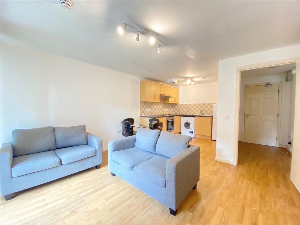 Property photo 2 of 7