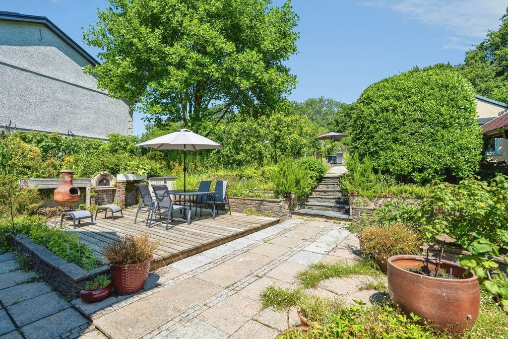 Property photo 3 of 29 Pbox-Img.Jpg