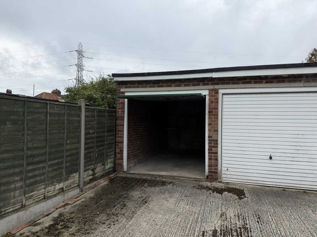 Property photo 2 of 4
