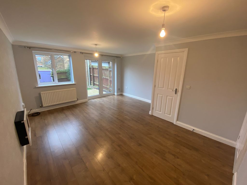 Property photo 3 of 25