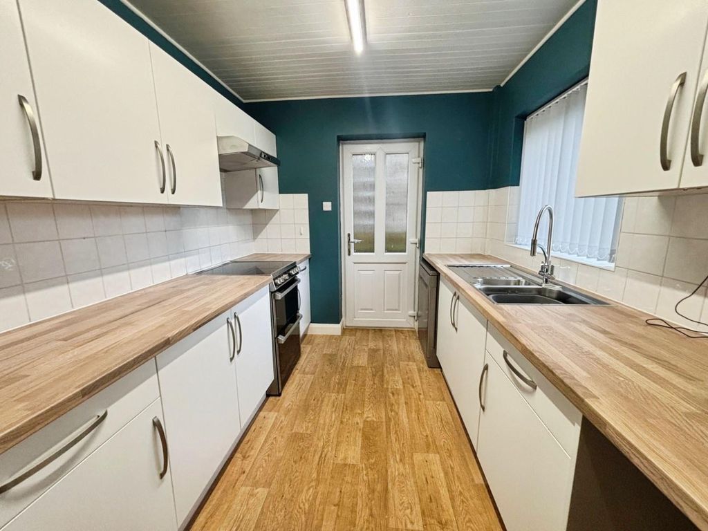 Property photo 2 of 20 187d5c99-Image00059.Jpeg