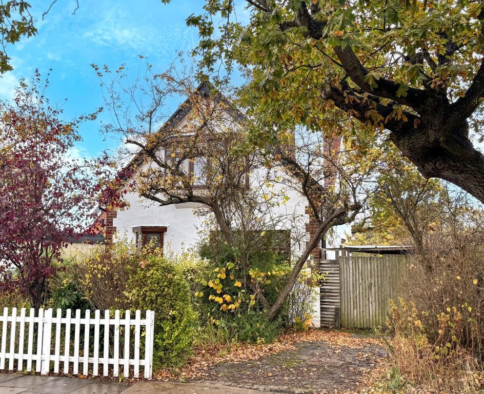 Property photo 1 of 17