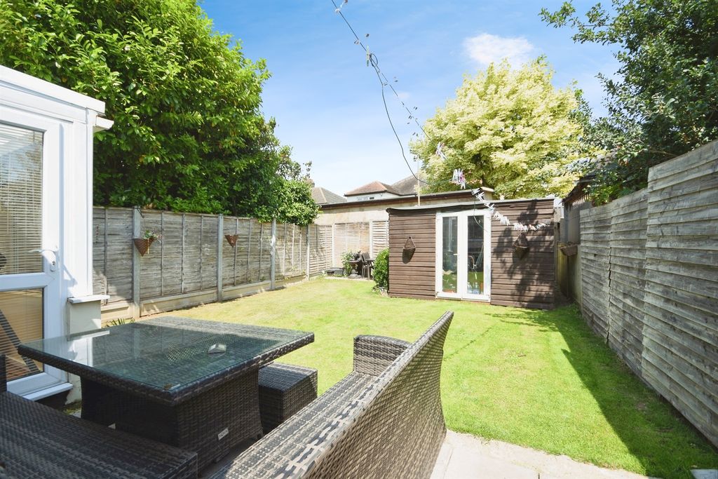 Property photo 3 of 15