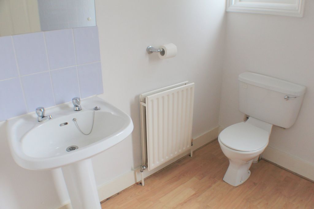 Property photo 3 of 6