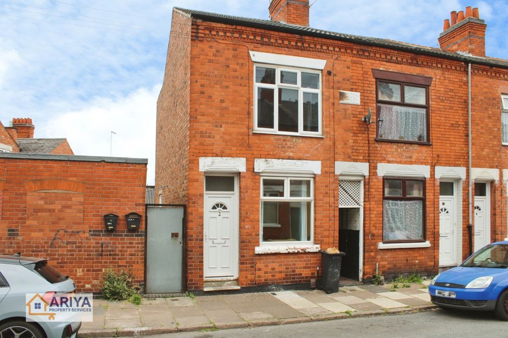 Property photo 1 of 17
